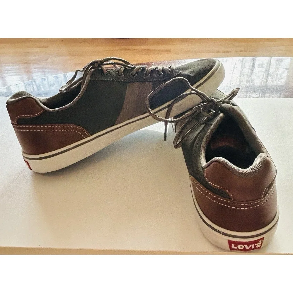Levi's Mens‎ Casual Lace-up Sneaker Shoe Sz 9